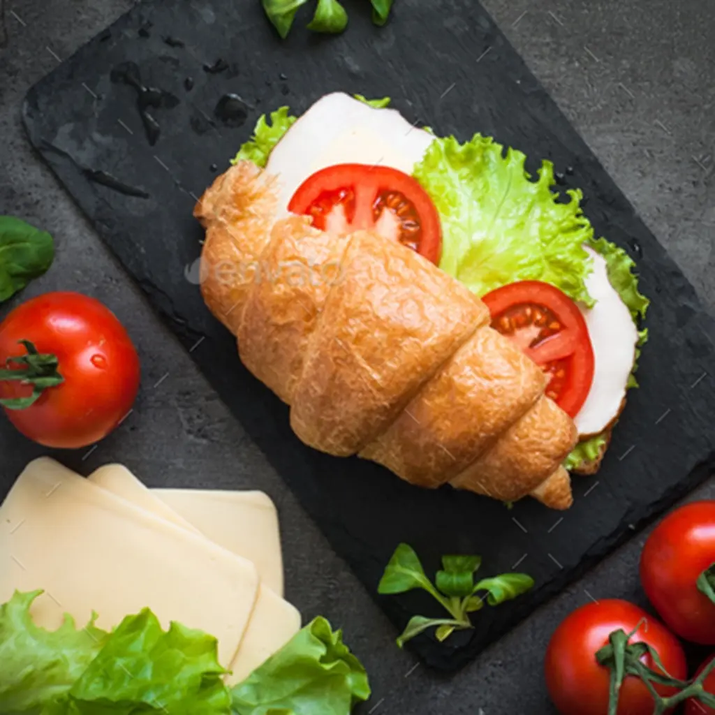 eggcheeselettucecroissant.webp