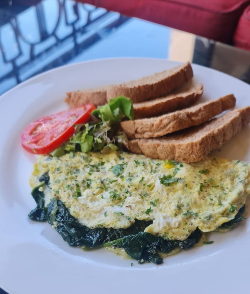 Veggie or Meat Lovers Omelette 