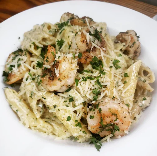 Alfredo Pasta (R)