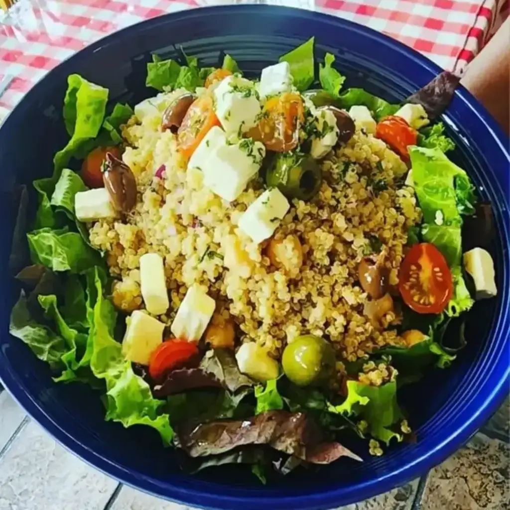 Mediterranean Salad (R) (Full Size, Balsamic Vinaigrette)