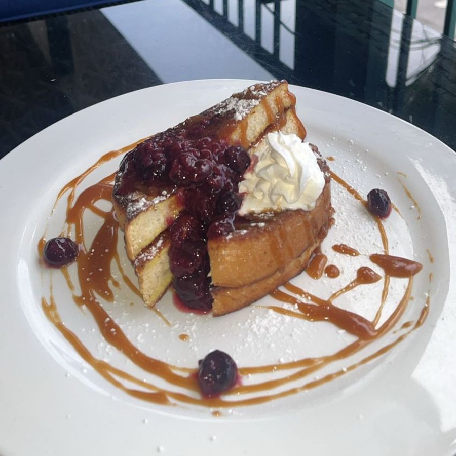 Salted Caramel Sauce French Toast 