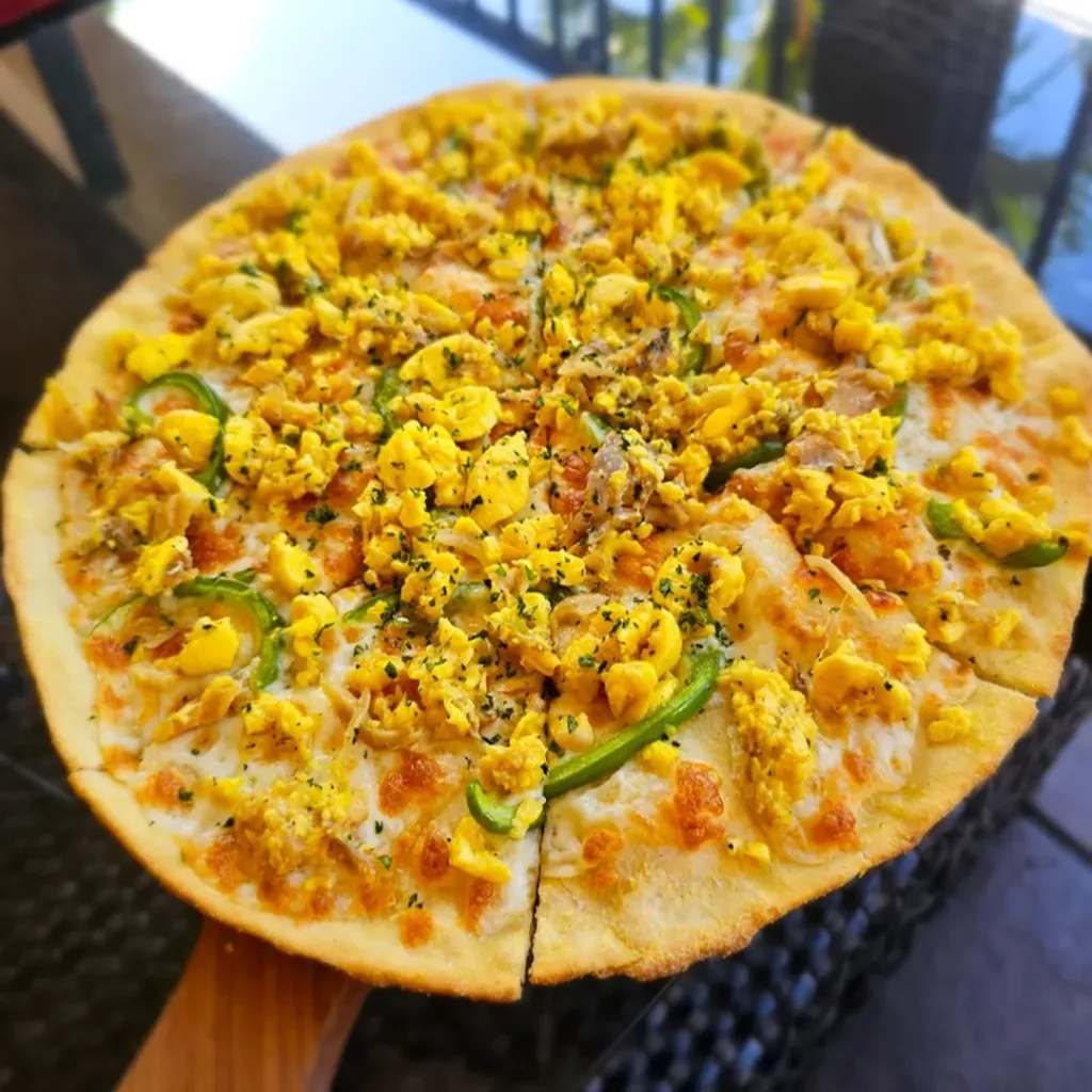 Ackee and Saltfish Pizza 