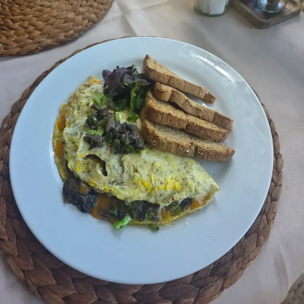 Super Veggie Brunch Omelette  