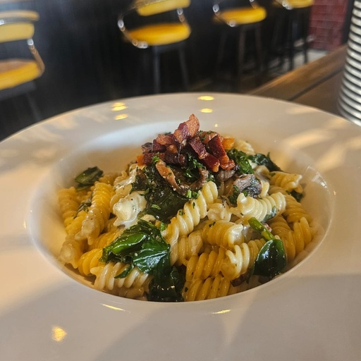Fusilli Spinach, Mushrooms & Crunchy Pancetta 